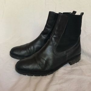 TALBOTS Black Chelsea Booties